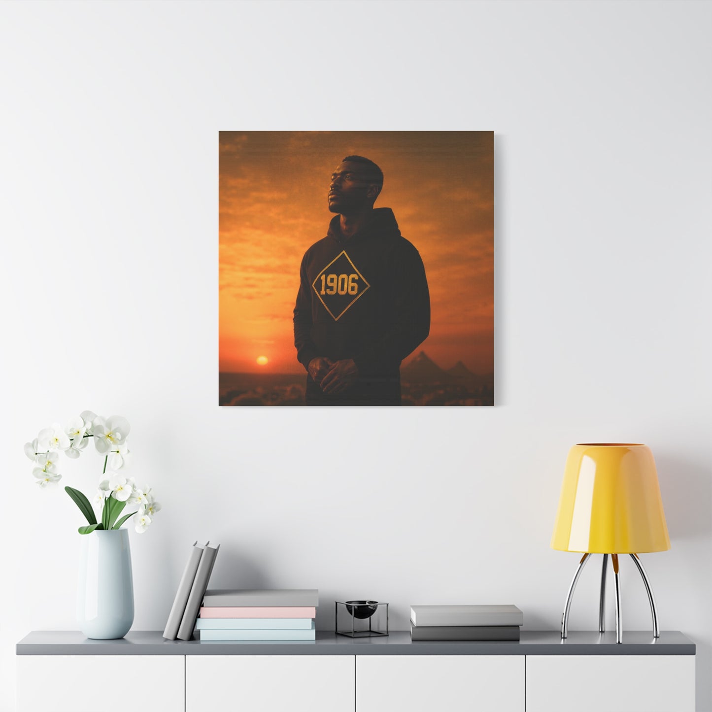 Hoodie brother of 1906 black & gold pyramid lights
